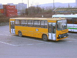 Budapest, Etele tr autbuszlloms, 2002.03.18.